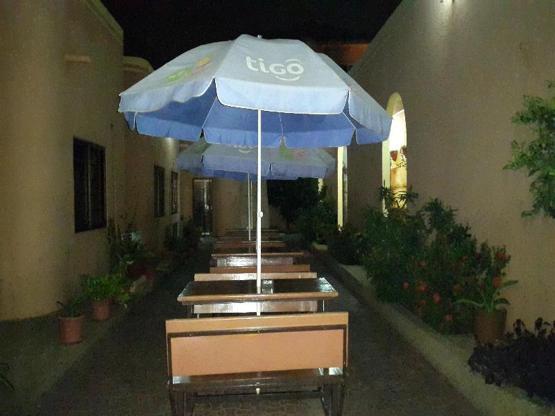 Sir Max Hotel Kumasi Bagian luar foto