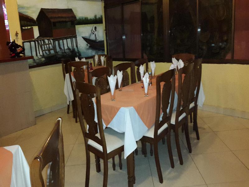 Sir Max Hotel Kumasi Bagian luar foto