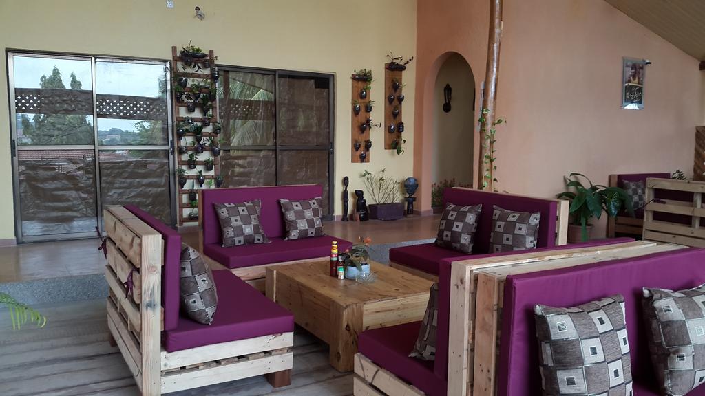 Sir Max Hotel Kumasi Bagian luar foto