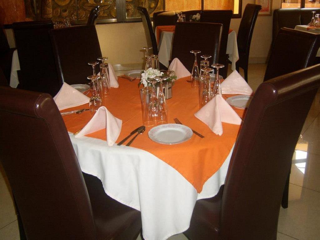 Sir Max Hotel Kumasi Bagian luar foto