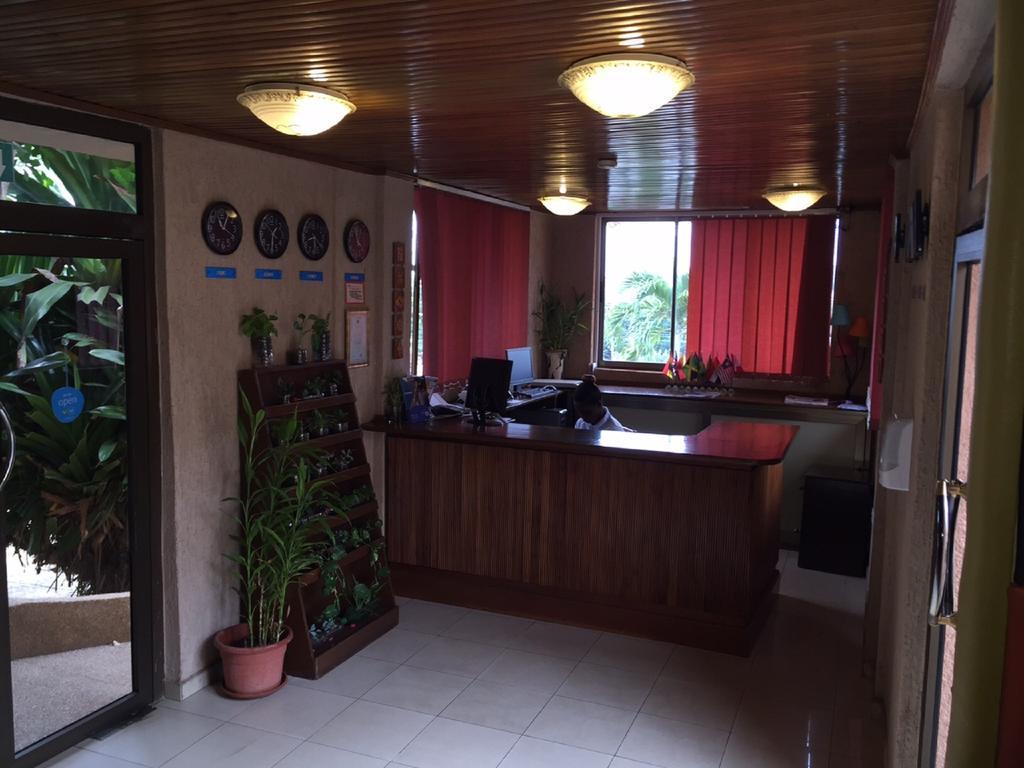 Sir Max Hotel Kumasi Bagian luar foto