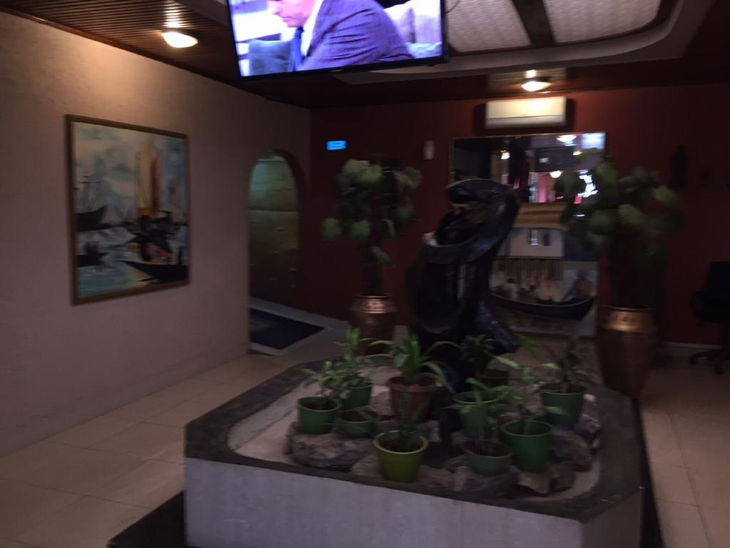 Sir Max Hotel Kumasi Bagian luar foto