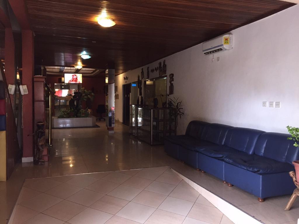 Sir Max Hotel Kumasi Bagian luar foto