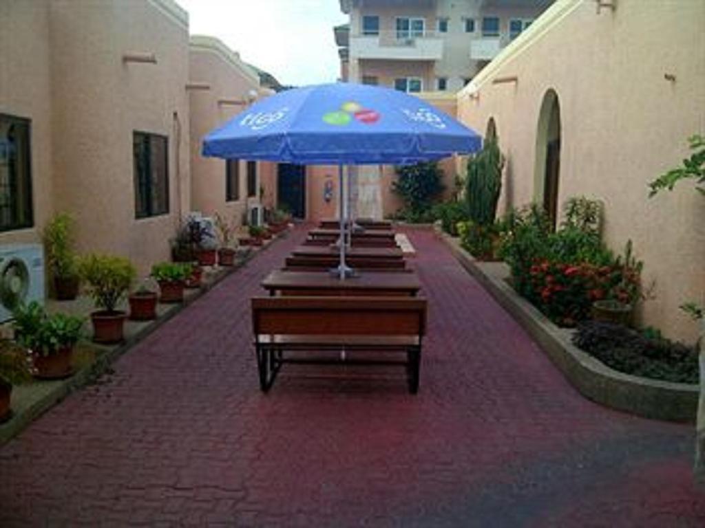 Sir Max Hotel Kumasi Bagian luar foto