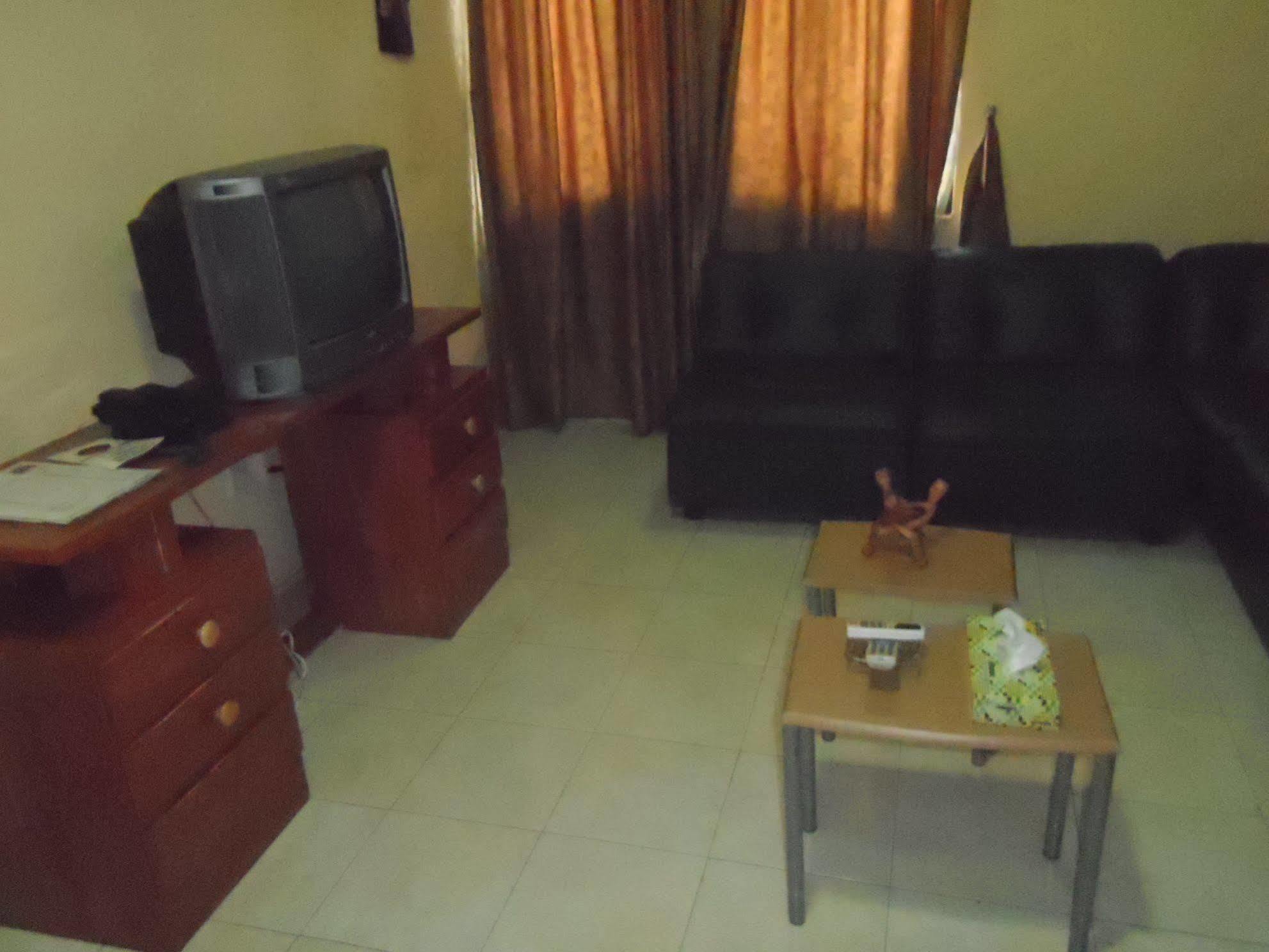 Sir Max Hotel Kumasi Bagian luar foto